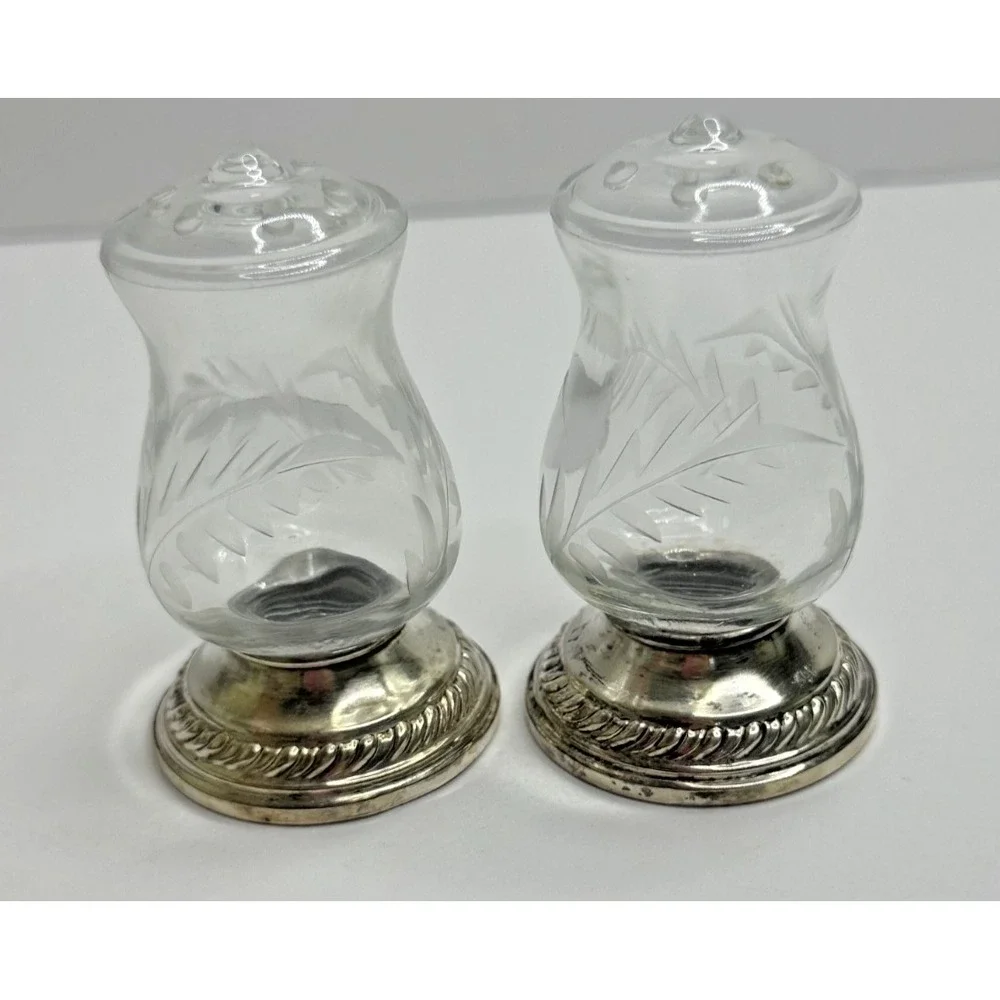 Quaker Sterling Silver Hurricane Salt and Pepper Weighted 703 Etched Glass